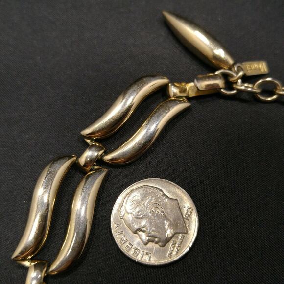 Vintage Monet Medley Necklace Book Piece, Gold Plated Choker 1950s Jewelry 14.5" - Picture 3 of 10